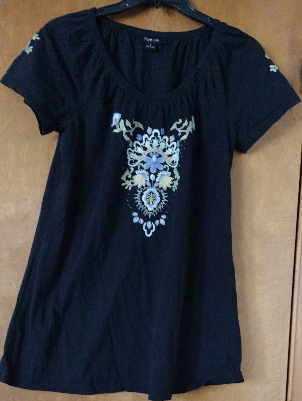 Style & Co. Black Short-Sleeve Scoop Neck Top with Floral Embroidery - Picture 1 of 4